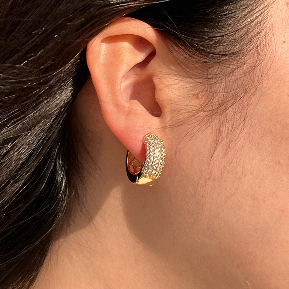 18K Gold Plated•Gift For Her•Huggie